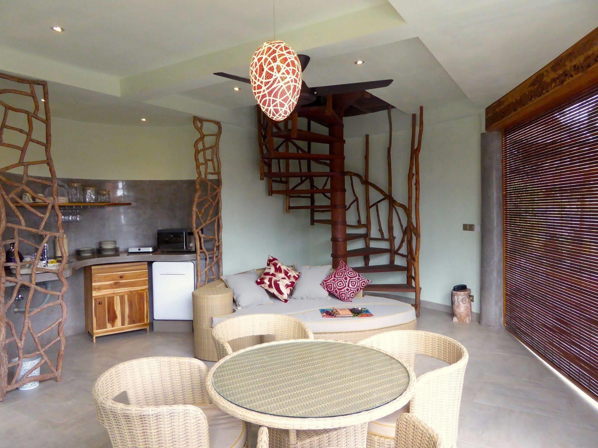 Puri Dajuma Villas Pulukan Buitenkant foto